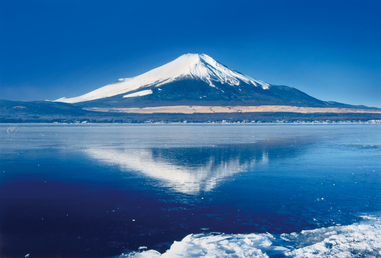 山脈と里の湖　12F W 61センチ×H50センチ 山中湖に映る逆さ富士 | 会長写真ギャラリー | 中嶋製作所